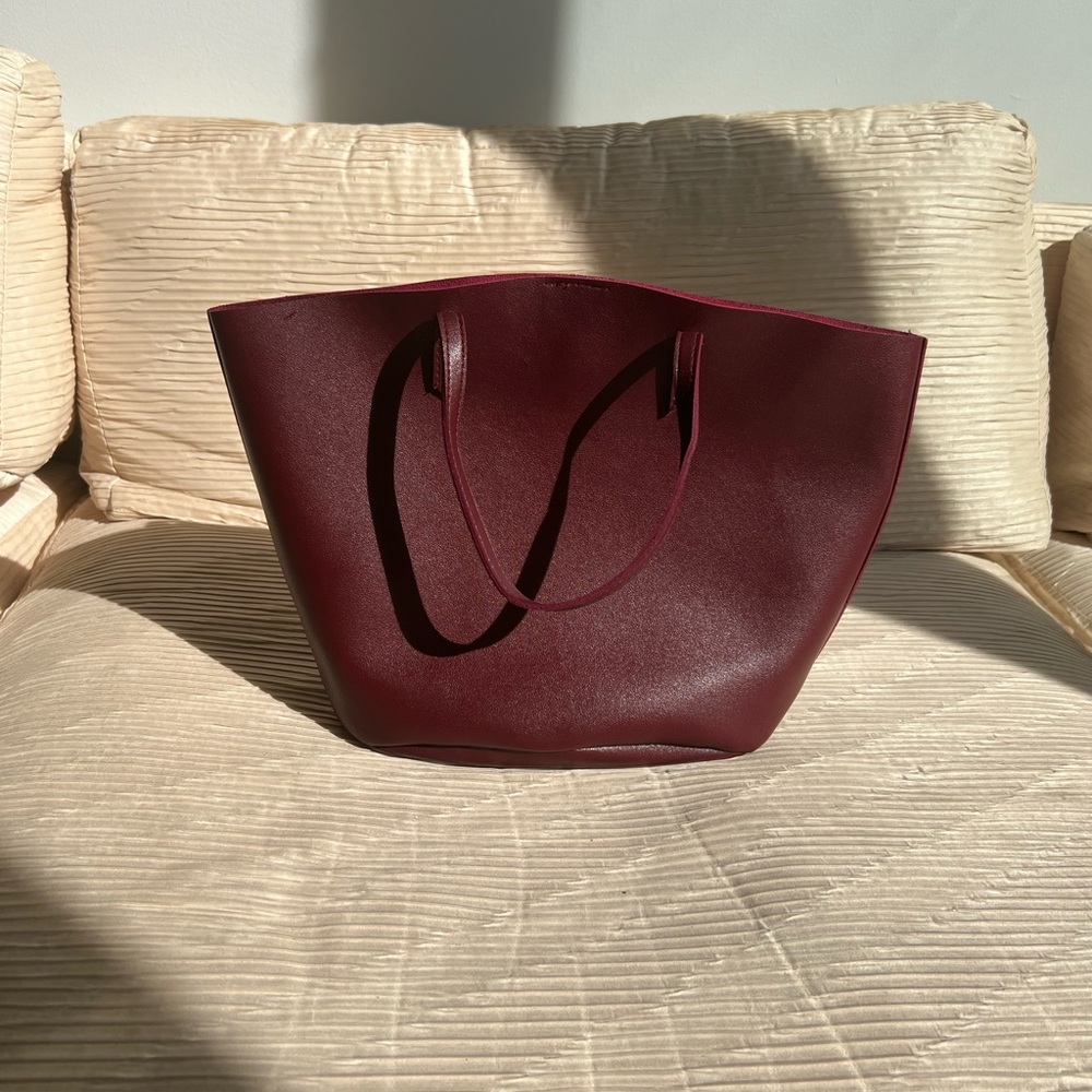Chic Maroon Mini Purse – Sleek & Sophisticated